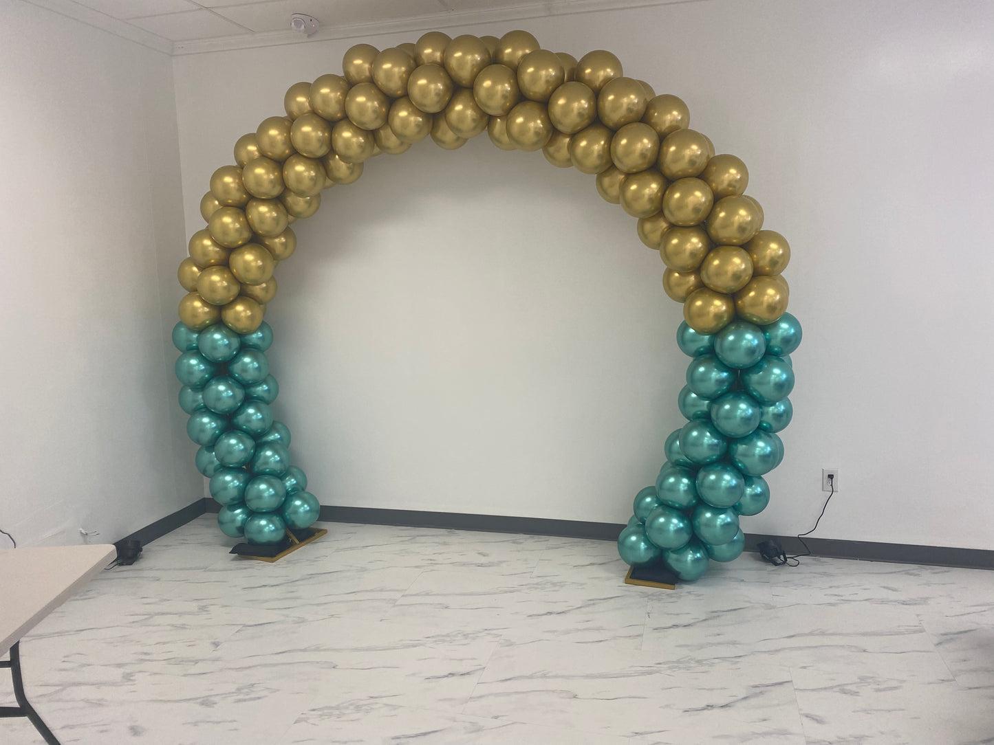 Indoor Balloon Arch